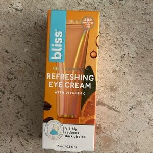 Bliss Dark Circle Reducing & Depuffing Eye Cream for Refreshed Eyes